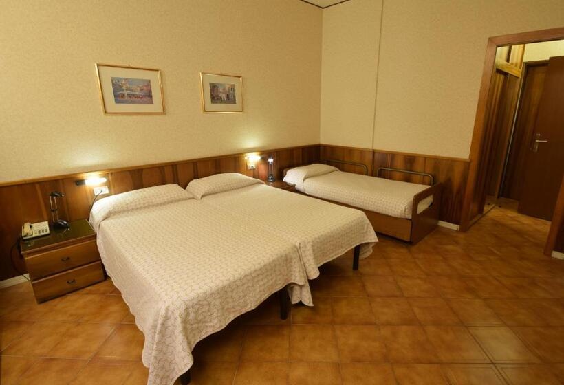 اتاق استاندارد چهار تخته, Euromotel Croce Bianca