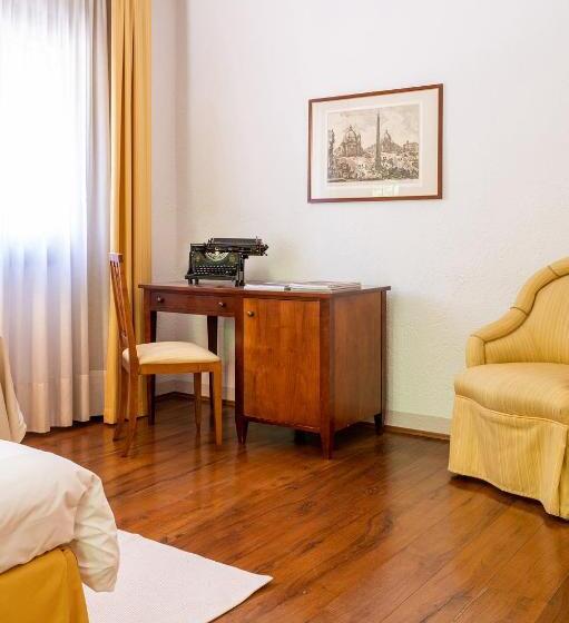 اتاق خانوادگی, Albergo Al Sole