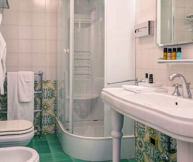 اتاق استاندارد یک نفره, Albergo Al Sole