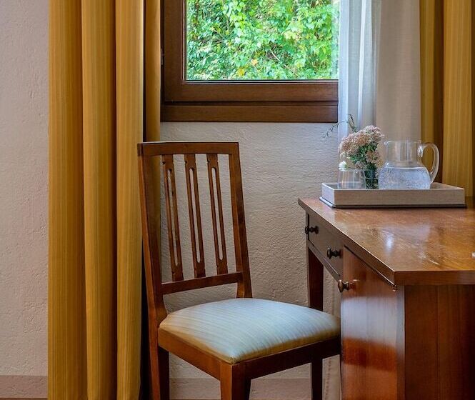 اتاق استاندارد یک نفره, Albergo Al Sole
