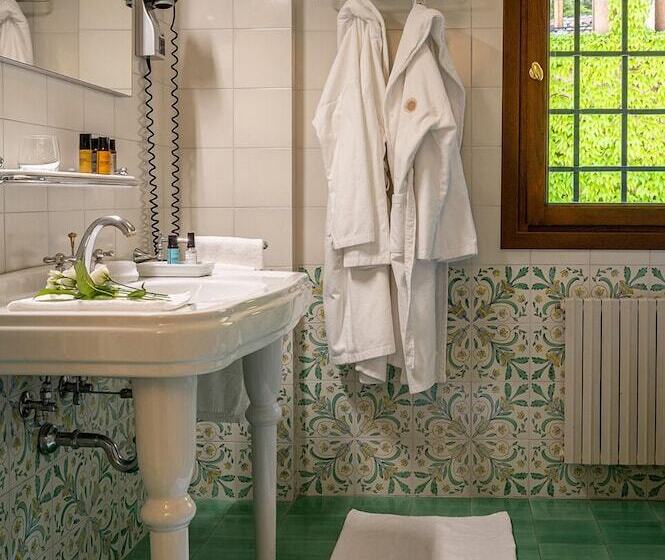اتاق کلاسیک, Albergo Al Sole
