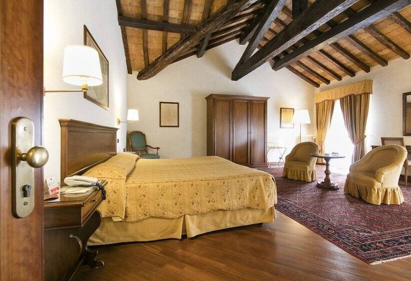 اتاق لوکس, Albergo Delle Notarie