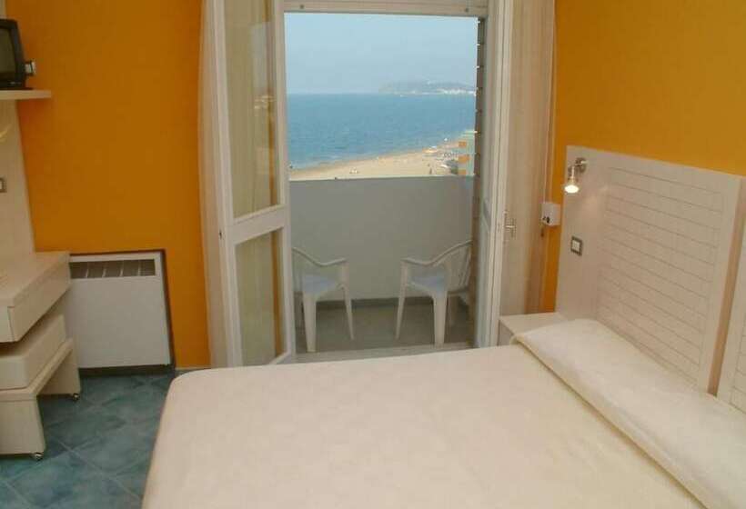 1 Bedroom Superior Apartment Sea View, Alexandra Plaza