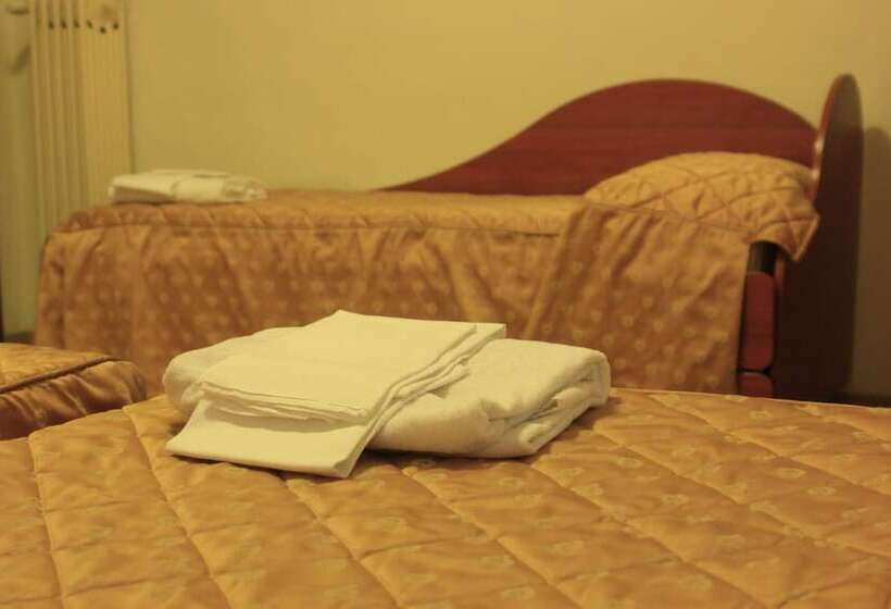 اتاق استاندارد سه نفره, Bellevue