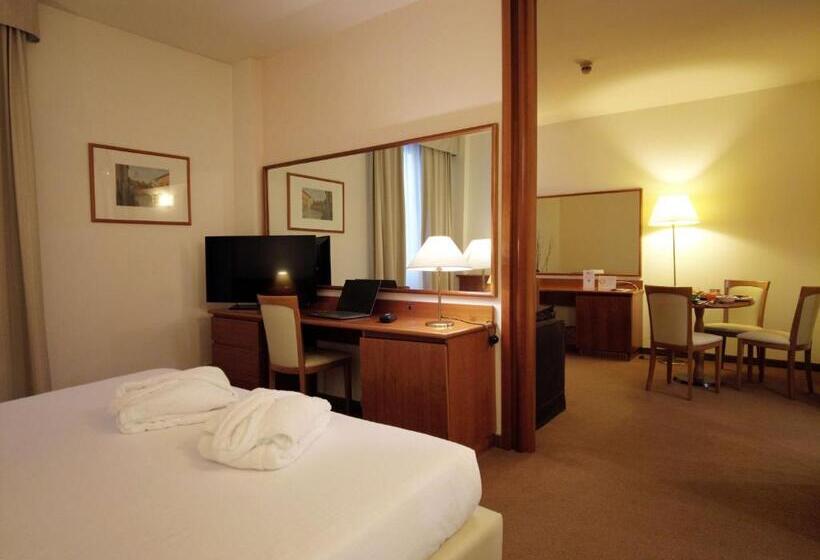 سوییت جونیور, Best Western Park