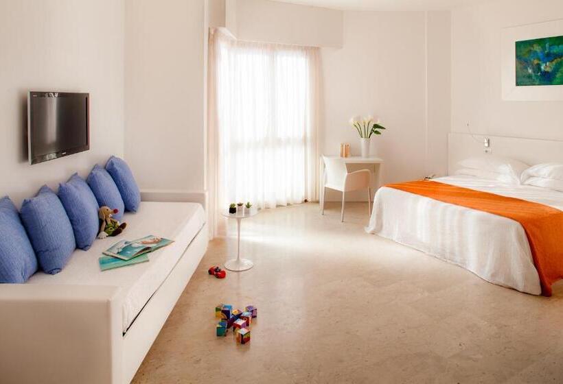 اتاق استاندارد چهارنفره با بالکن, Caravelle Thalasso & Wellness