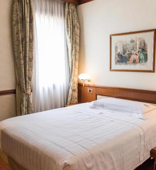 اتاق عادی, Phi Hotel Dei Medaglioni