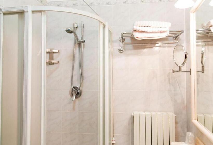 اتاق کلاسیک, Phi Hotel Dei Medaglioni