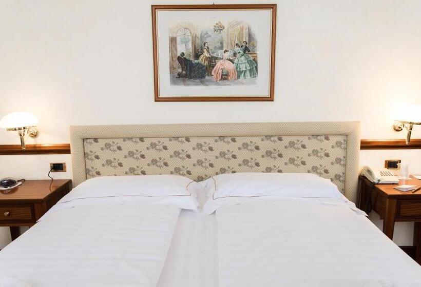 اتاق کلاسیک, Phi Hotel Dei Medaglioni