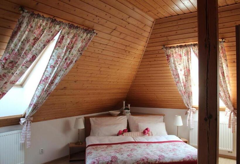 اتاق استاندارد, Penzion Karlštejn
