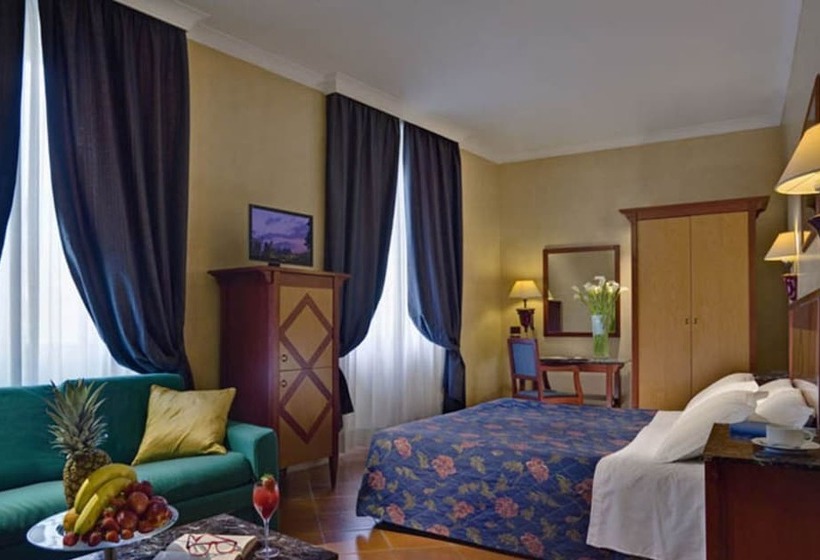 Standard Quadruple Room, Corona D'italia