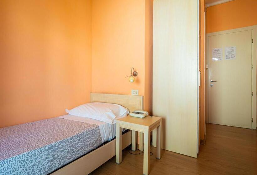 Standard Single Room with Balcony, Il Nido