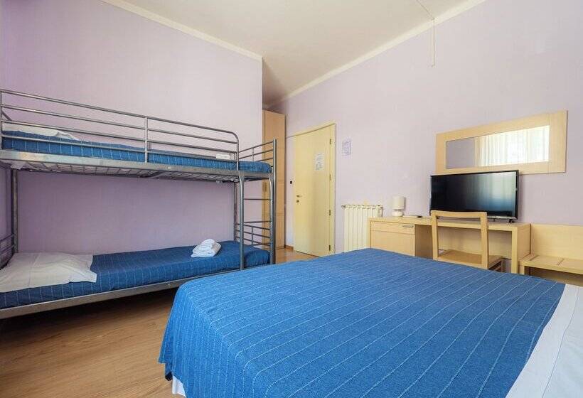 Economy Quadruple Room, Il Nido