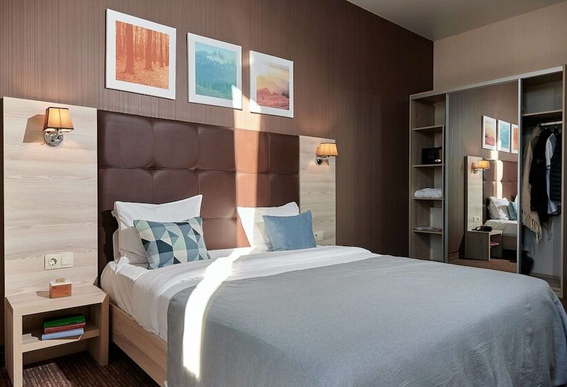 חדר סטנדרט, Golden Tulip Krasnodar