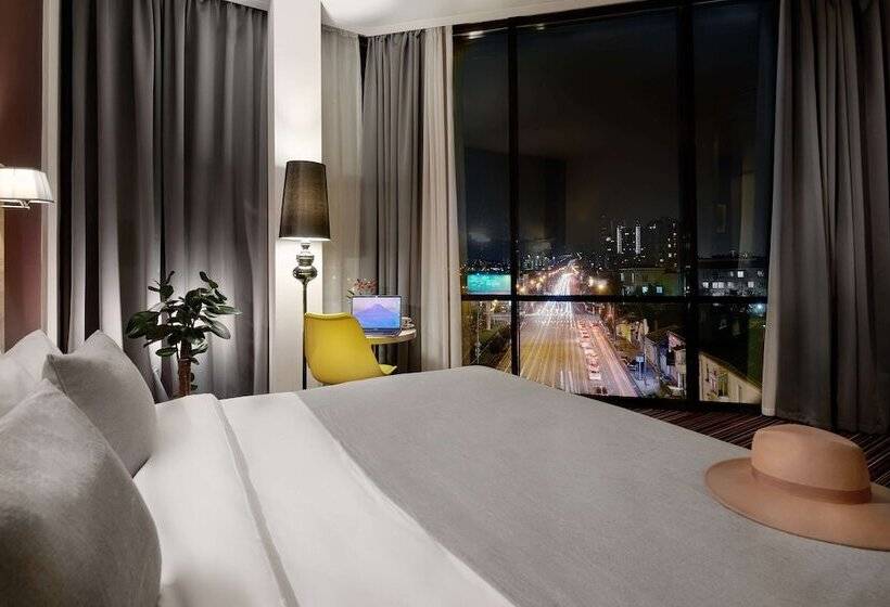 סוויטה אקזקיוטיב, Golden Tulip Krasnodar