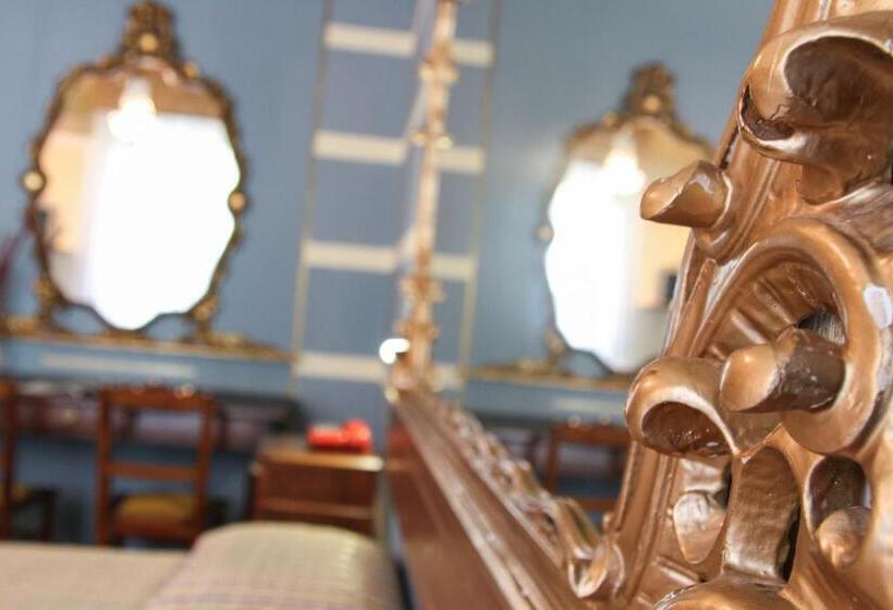 اتاق استاندارد, Art Hotel Pandos
