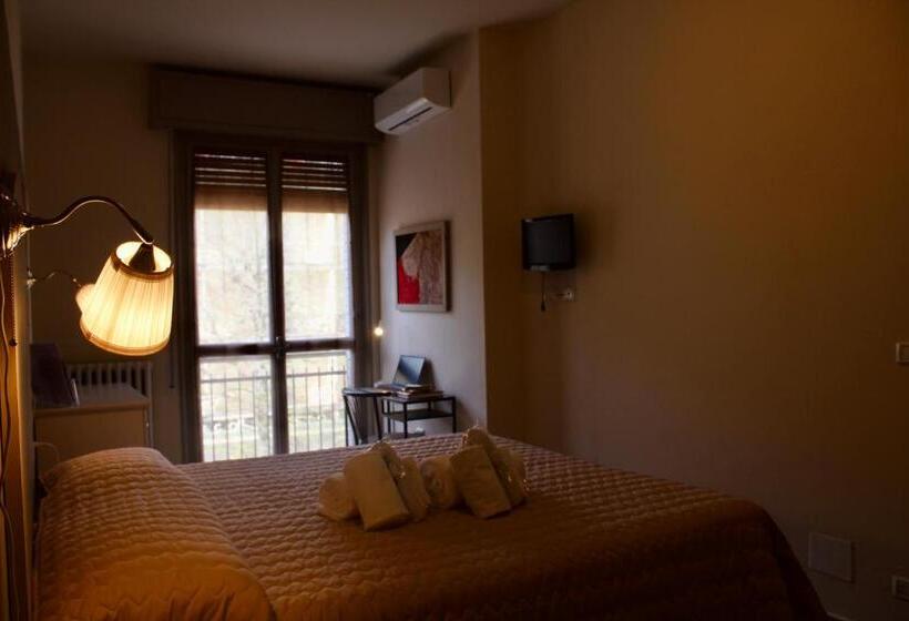 آپارتمان کلاسیک 1 خوابه, Art Hotel Pandos