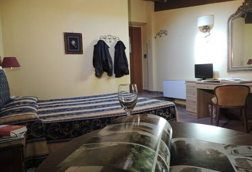 اتاق استاندارد, Country Relais I Due Laghi