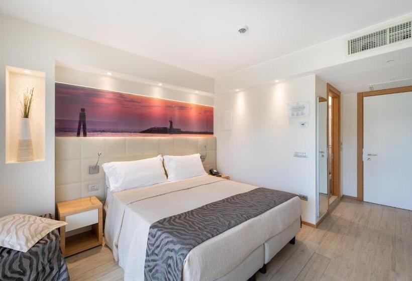 اتاق استاندارد با بالکن, Laguna Park Hotel 4superior