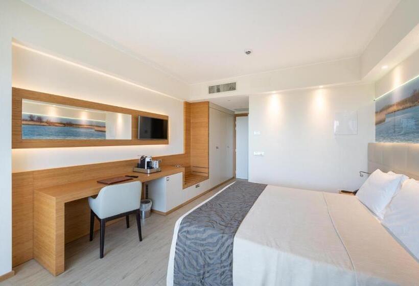 اتاق استاندارد با بالکن, Laguna Park Hotel 4superior