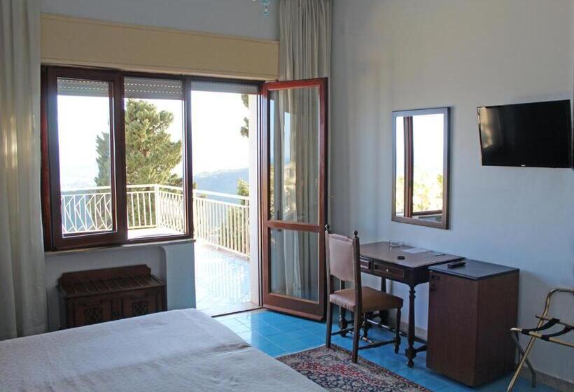 Standard Room Sea View with Balcony, Mediterranee