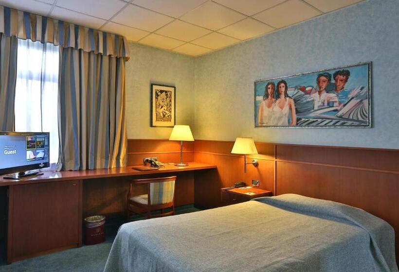 اتاق استاندارد یک نفره, Palace Hotel Moderno