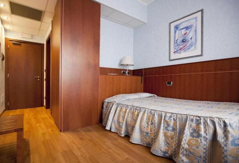 اتاق استاندارد یک نفره, Palace Hotel Moderno
