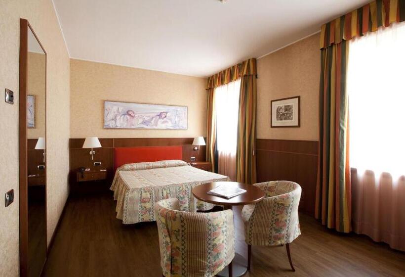 اتاق استاندارد, Palace Hotel Moderno