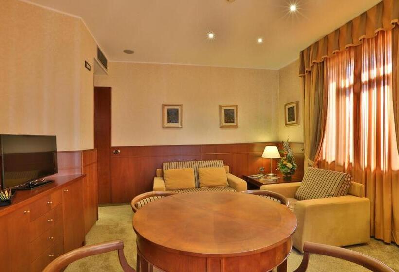 Suite, Palace  Moderno