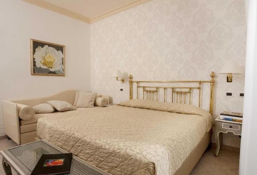 اتاق استاندارد با بالکن, Posillipo