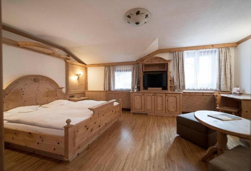 Standard Room, Posta Zirm