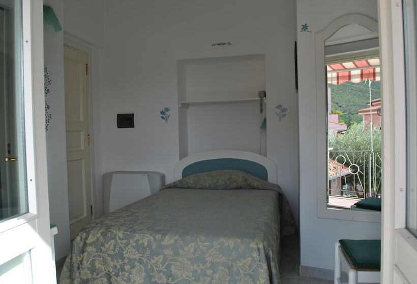 اتاق استاندارد یک نفره, Ristorante Borgo La Tana