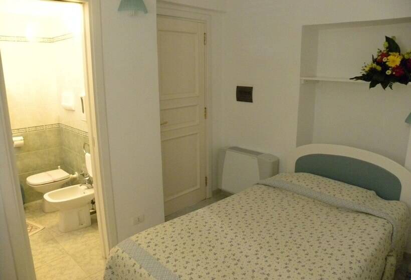 اتاق استاندارد یک نفره, Ristorante Borgo La Tana