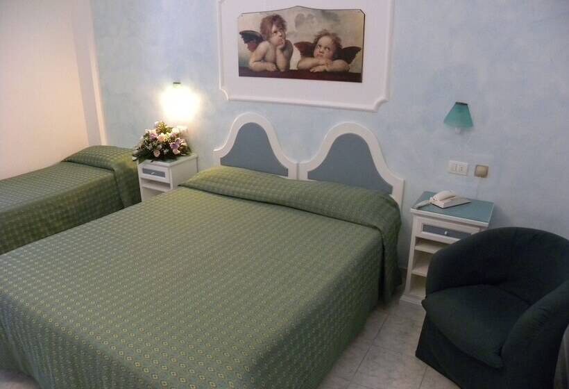 اتاق استاندارد سه نفره, Ristorante Borgo La Tana