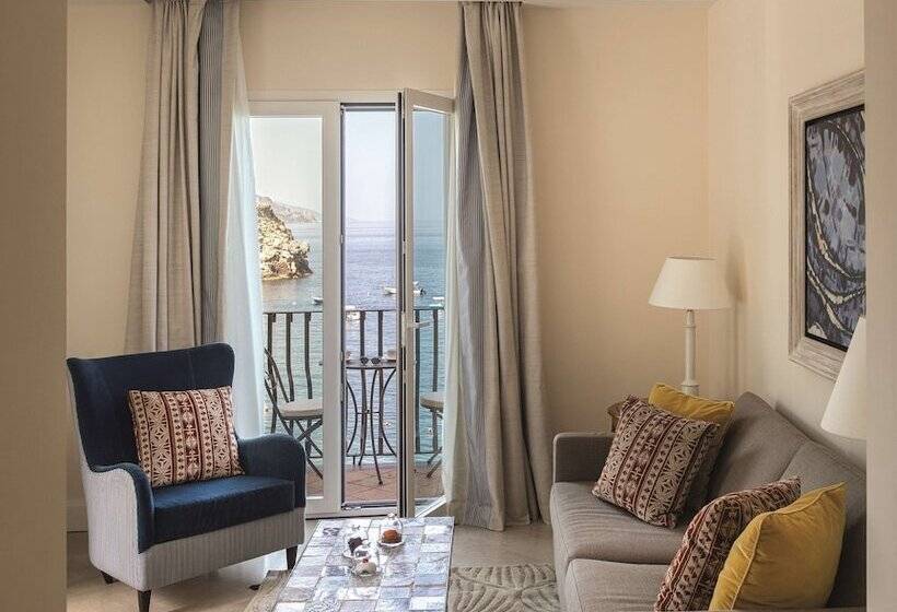 Deluxe Suite Sea View, Villa Sant Andrea, A Belmond Hotel, Taormina Mare