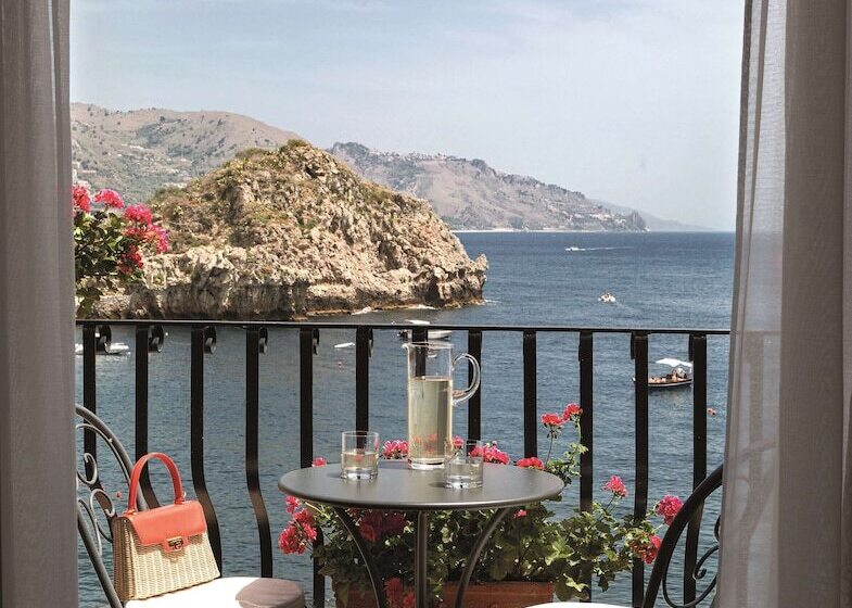 سوییت جونیور با چشم‌انداز دریا, Villa Sant Andrea, A Belmond Hotel, Taormina Mare