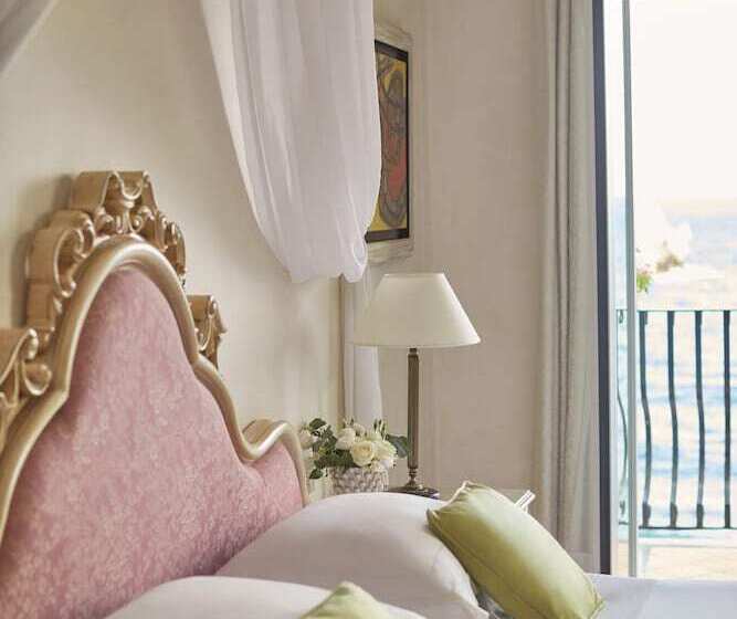 سوییت سوپریور با چشم‌انداز دریا, Villa Sant Andrea, A Belmond Hotel, Taormina Mare