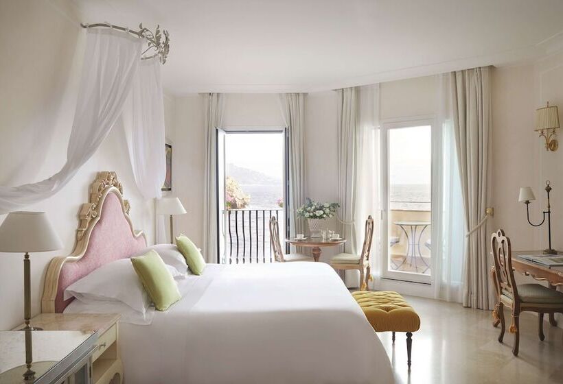 سوییت سوپریور با چشم‌انداز دریا, Villa Sant Andrea, A Belmond Hotel, Taormina Mare