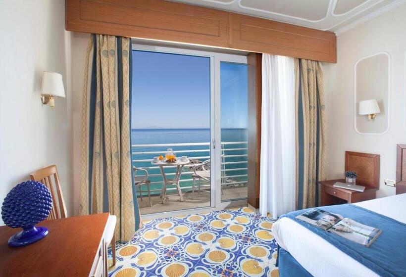 اتاق استاندارد با چشم‌انداز دریا, Mar Hotel Alimuri