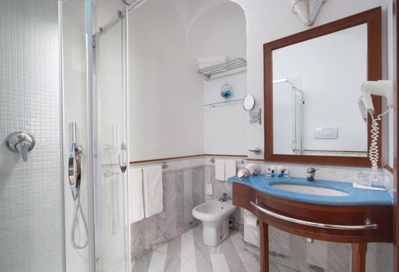 اتاق استاندارد با چشم‌انداز دریا, Mar Hotel Alimuri