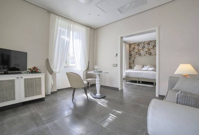 سوئیت رویال, Palazzo Confalone