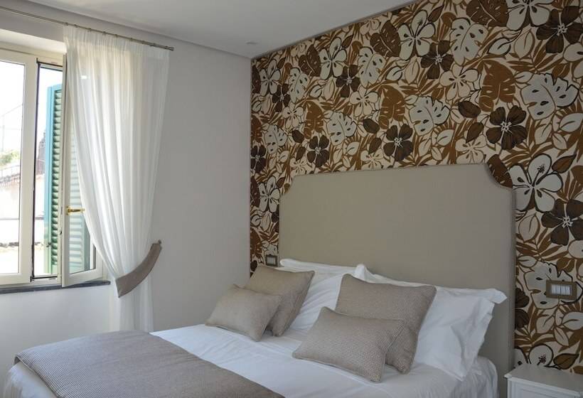 سوئیت رویال, Palazzo Confalone