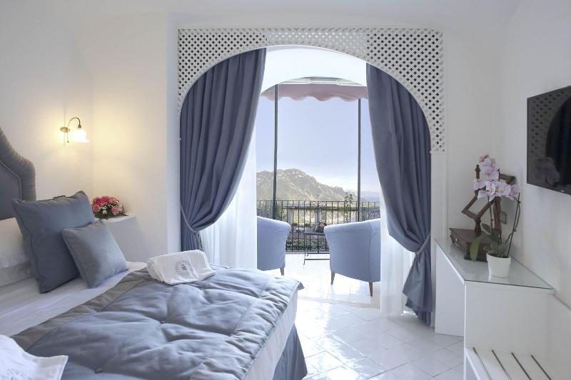 اتاق لوکس, Palazzo Confalone