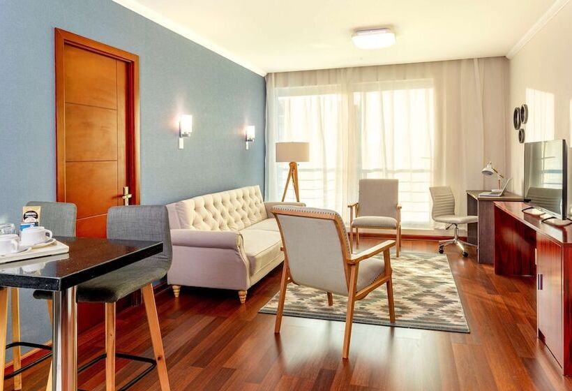 סוויטת פרמיום, Nobile Hotel Estación Central