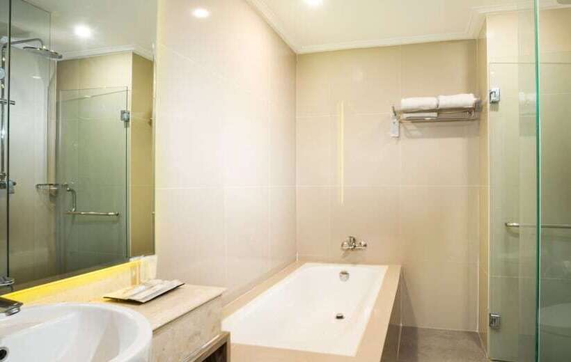 스위트, El Hotel Yogyakarta Malioboro