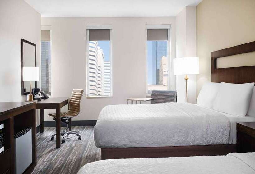 اتاق استاندارد با چشم‌انداز شهر, Hampton Inn Oakland Downtown City Center
