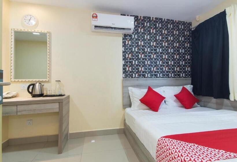 اتاق لوکس سه تخته, Hotel KL Centre Point By OYO Rooms