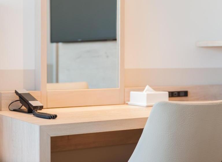 اتاق راحتی, Art Hotel Asahikawa