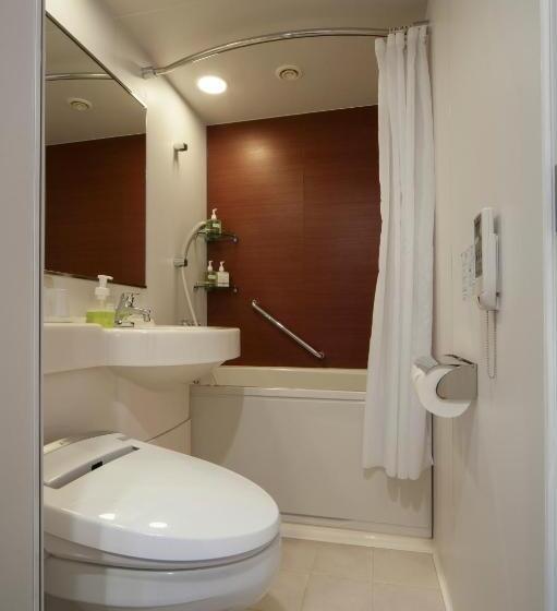 استودیوی استاندارد, Granvia Osaka Jr Hotel Group