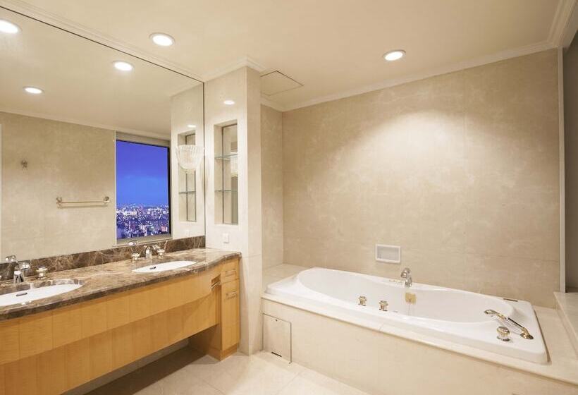 Executive Suite, Hankyu International